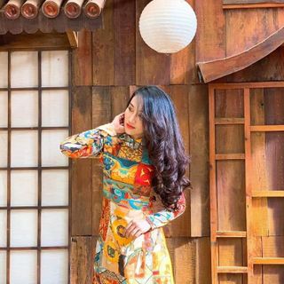 Áo dài truyền thống hoa hướng dương