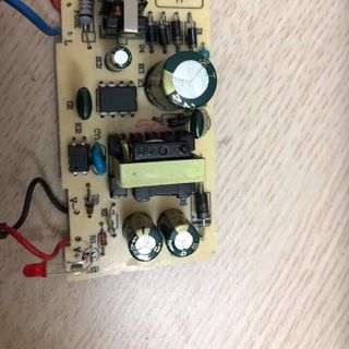 Nguồn móc treo 12V - 2A