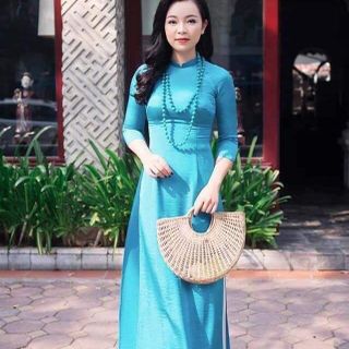 Áo dài lụa tuyết màu xanh