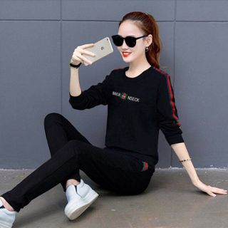Đồ bộ thể thao dài thêu chữ TT273