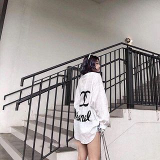 Sơ mi trắng gân chờ neo