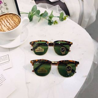 Mắt kính cho cả chàng nàng