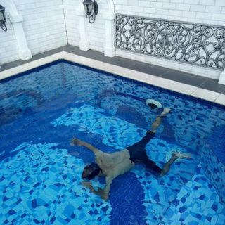 Keo dán gạch hồ bơi dưới nước keo sửa chữa hồ bơi không cần tháo nước