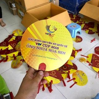 quạt nhựa cầm tay
