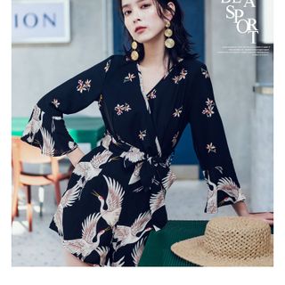 JUM SHORT KÈM NỊT NHẬP