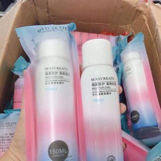 Xịt chống nắng nâng tone da Maycreate