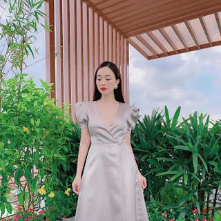 ĐẦM LỤA BÓNG CỔ V