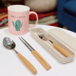 Bộ đũa thìa dĩa inox kèm hộp lúa mạch cao cấp