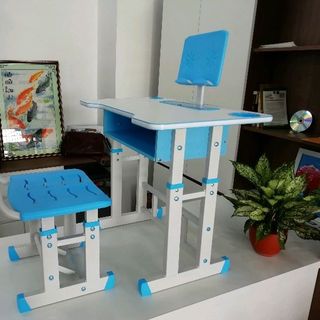 Bàn học cho bé tùy chỉnh độ cao
