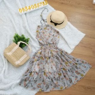 Đầm voan hoa cổ yếm