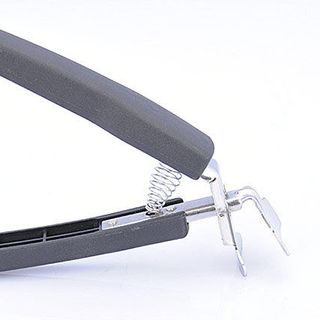 Dụng cụ gắp nóng tiện dụng cho nhà bếp