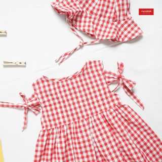 COMBO VÁY CARO HỞ VAI MŨ