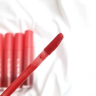 Son kem lì BLACK ROUGE MOUSSE BLENDING