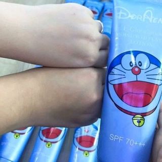sữa dưỡng trắng makeup