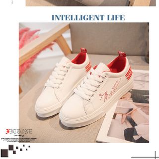 Giày sneaker nữ Màu trắng gót thêu đen đỏ Cá tính D2532