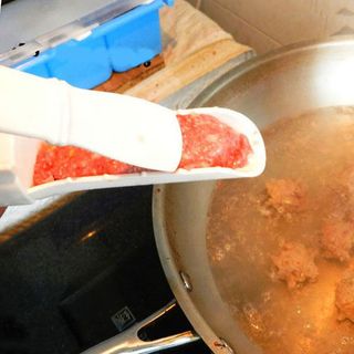 Dụng cụ làm thịt viên cá viên tiện dụng