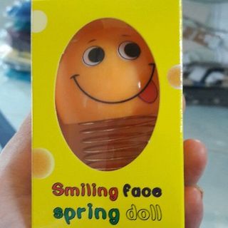 Sỉ Thú Nhún Emoji Có hộp đựng
