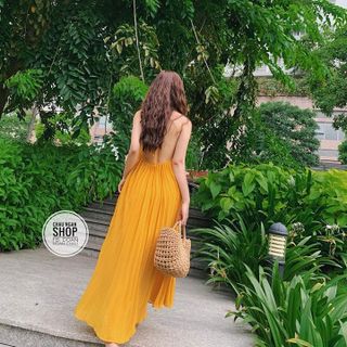 ĐẦM CỔ YẾM HỞ LƯNG DẬP LI