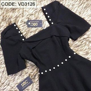 Đầm đen kết hạt