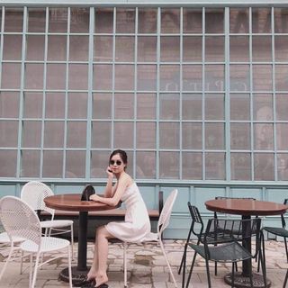 Váy 2 dây trắng xoè công chúa