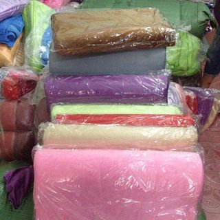 Gối cao su non người lớn màu sắc đa dạng