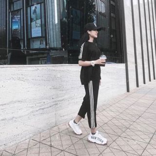 Sét thể thao đen