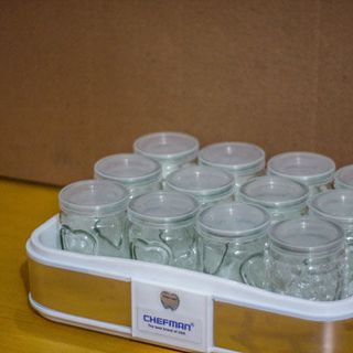 Máy làm sữa chua Chefman 12 cốc thủy tinh