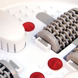 Bồn ngâm chân làm nóng nước nhiệt độ lên đến 45˚C FTBH2EU