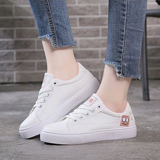 Giày Nữ Thể thao Màu Trắng Đế Bệt Thời Trang D2524