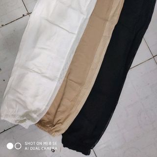 Quần đũi lỡ phối lưới ống bô