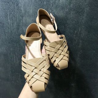 Giày sandal rọ