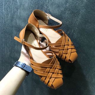 Giày sandal rọ