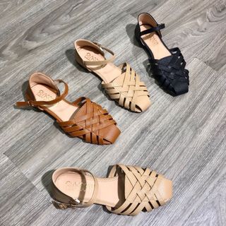 Giày sandal rọ