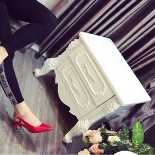Giày gót bầu sang chảnh