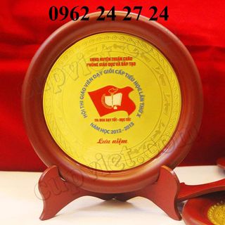 nơi đúc đĩa lưu niệm cung cấp đĩa số lượng lớn bán đĩa trạm khắc quà tặng ngày kỷ niệm