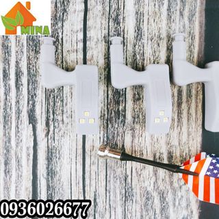 Đèn led gắn bản lề tủ Ngập tràn ánh sáng trong tủ không dùng điện
