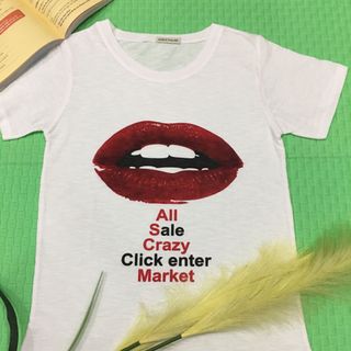 Áo thun giấy hình môi