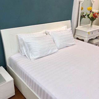 Set 4 món poly trắng kẻ 3cm