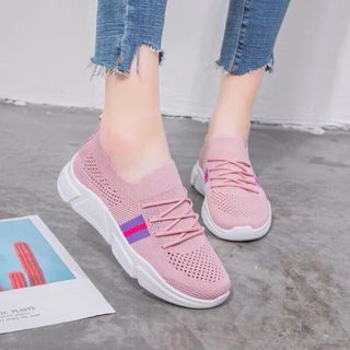 Giày Ấy