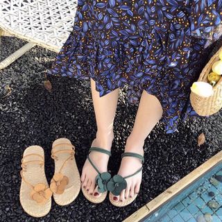 Giày sandal xo ngon hoa
