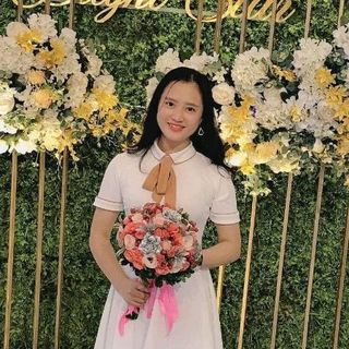 Đầm trắng cổ sen siêu hot