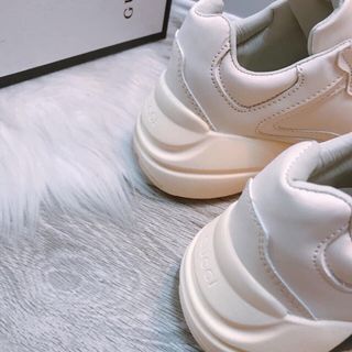 Giày bata cao cấp sang chảnh