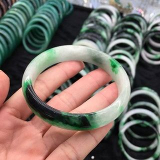 vòng ngọc cẩm thạch