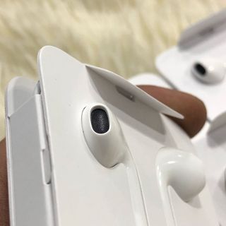 Tai nghe iPhone xs max