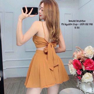 đầm nơ phía sau
