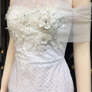 ĐẦM BODY KHOÉT VAI ĐÍNH HOA
