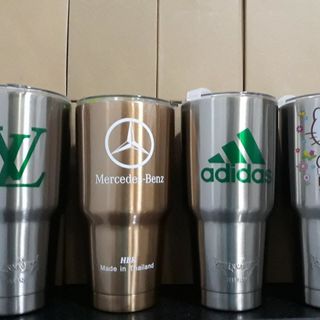 Ly Giữ Nhiệt Kèm Túi Đựng Ống Hút Và Cọ Rửa 900ml