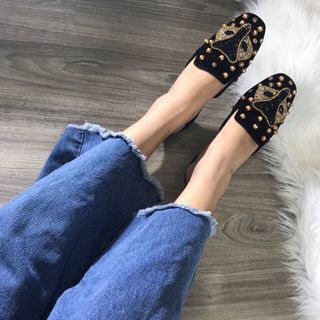 Dép sục cáo