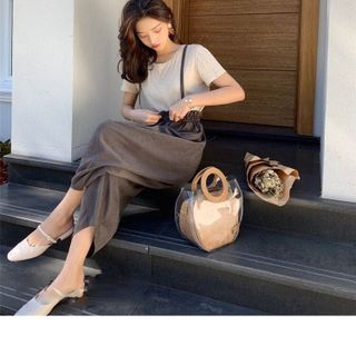 Set quần yếm ngố alibaba áo thun trắng