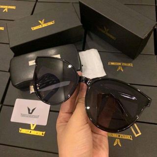 Kính full box xịn rẻ